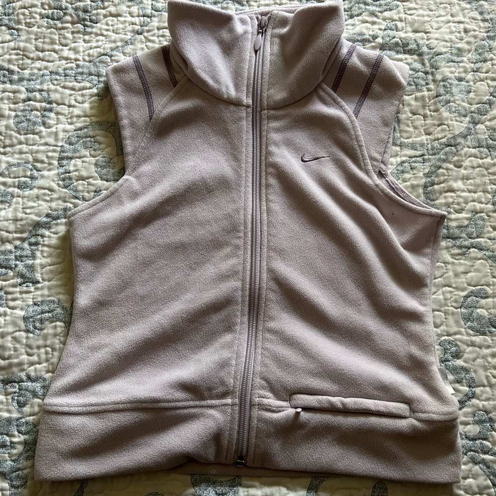 Nike Girls Lavender Therma-Fit Fleece Vest